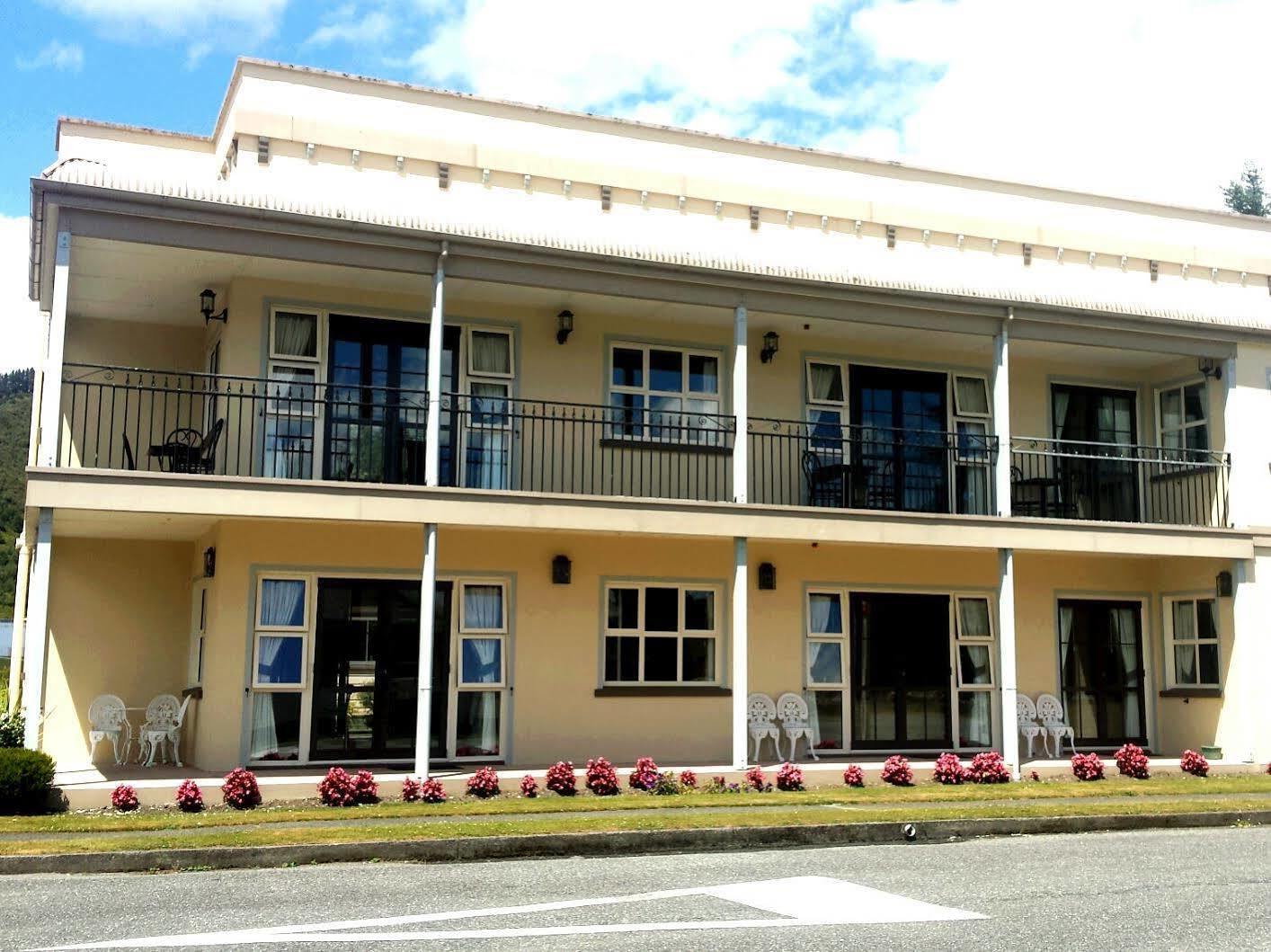 Lantern Court Motel Reefton Buitenkant foto