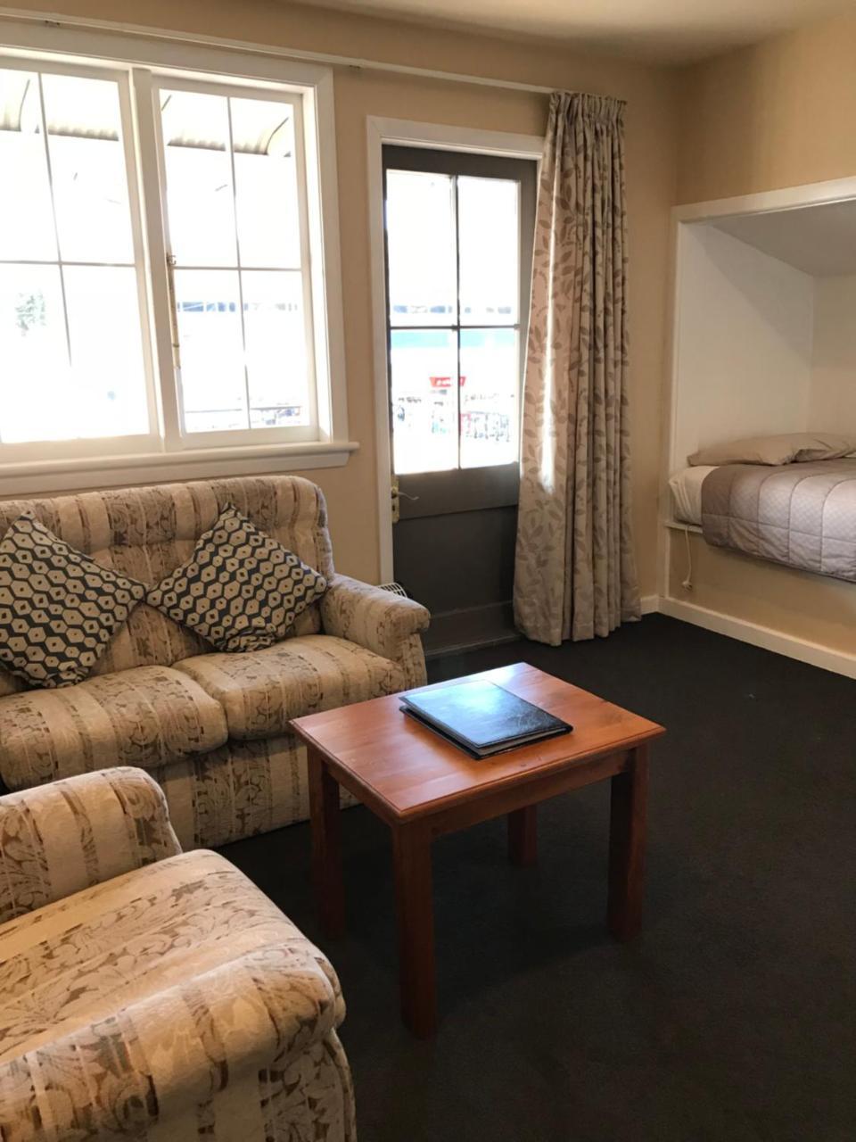 Lantern Court Motel Reefton Buitenkant foto